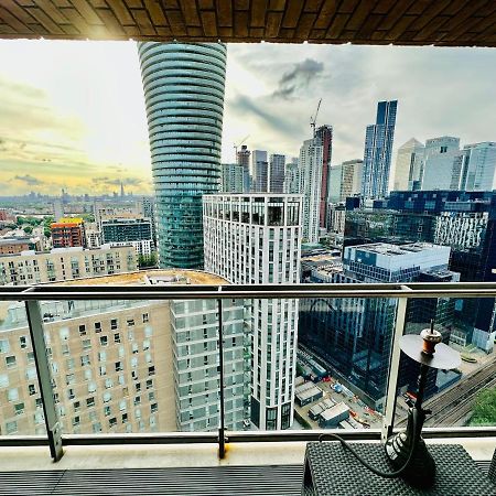 Canary Wharf, Docklands Londres Exterior foto